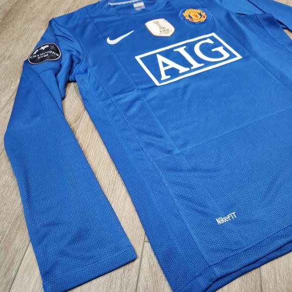 Manchester United Retro Champions League Ronaldo 7 - Picture 5 of 7